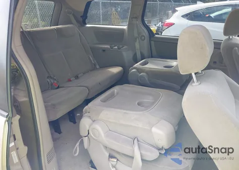 2004 Toyota Sienna Le z USA, uszkodzony, nr VIN 5TDBA23CX4S016703